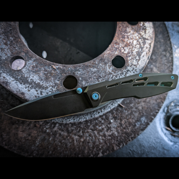 Null Knives "Dark Mode" Raiden R2
