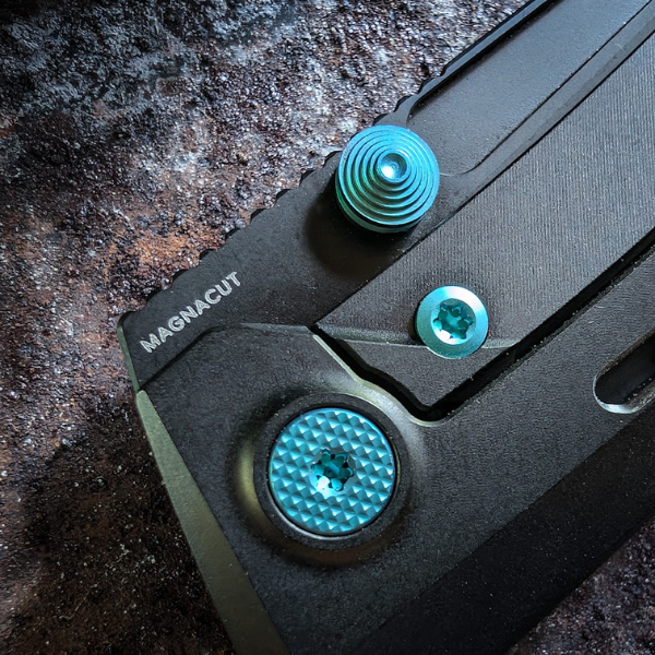 Null Knives "Dark Mode" Raiden R2