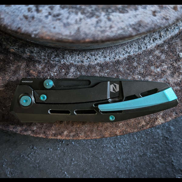 Null Knives "Dark Mode" Raiden R2