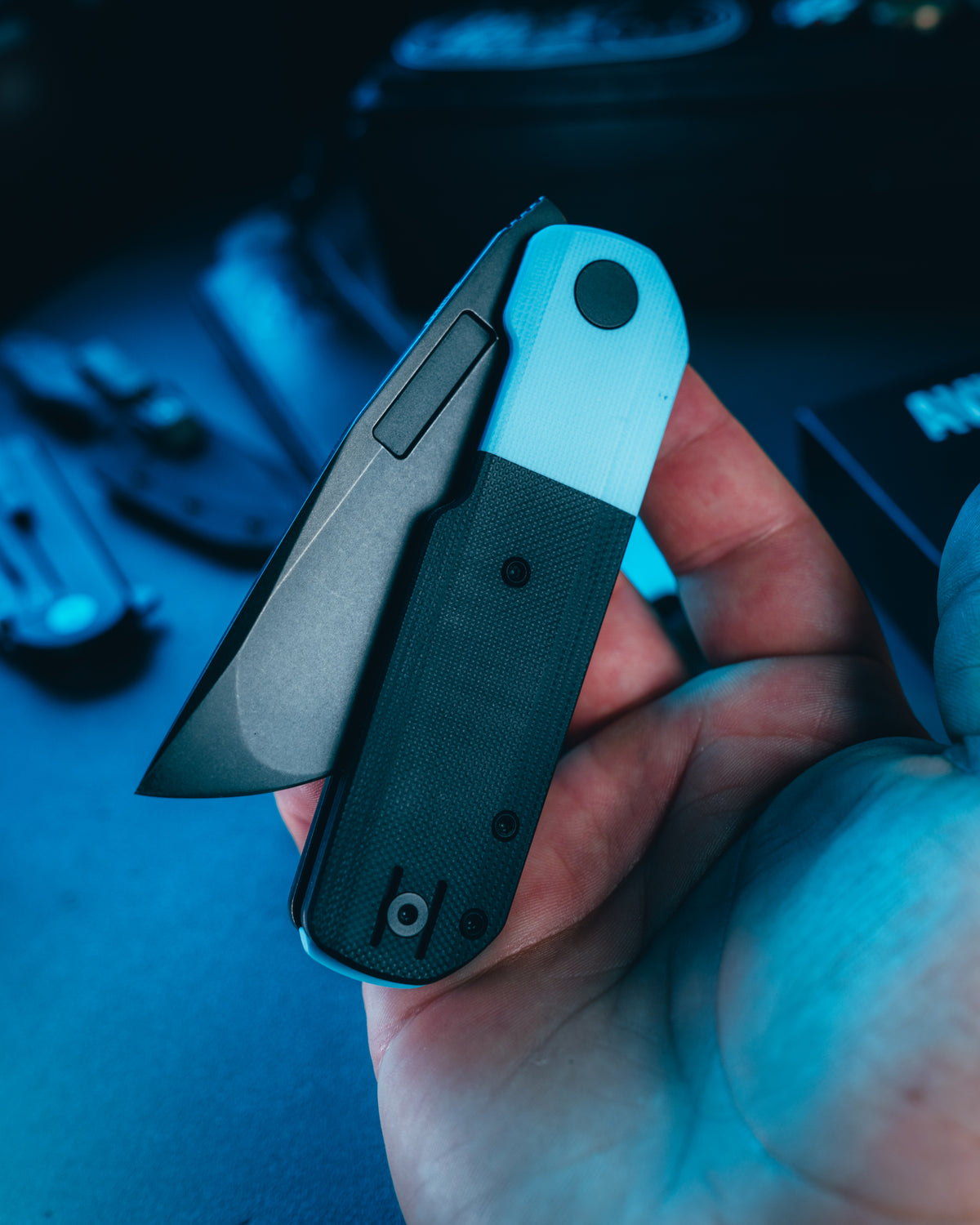 Bladebinge x Vero Engineering Avid 3 Dark Mode